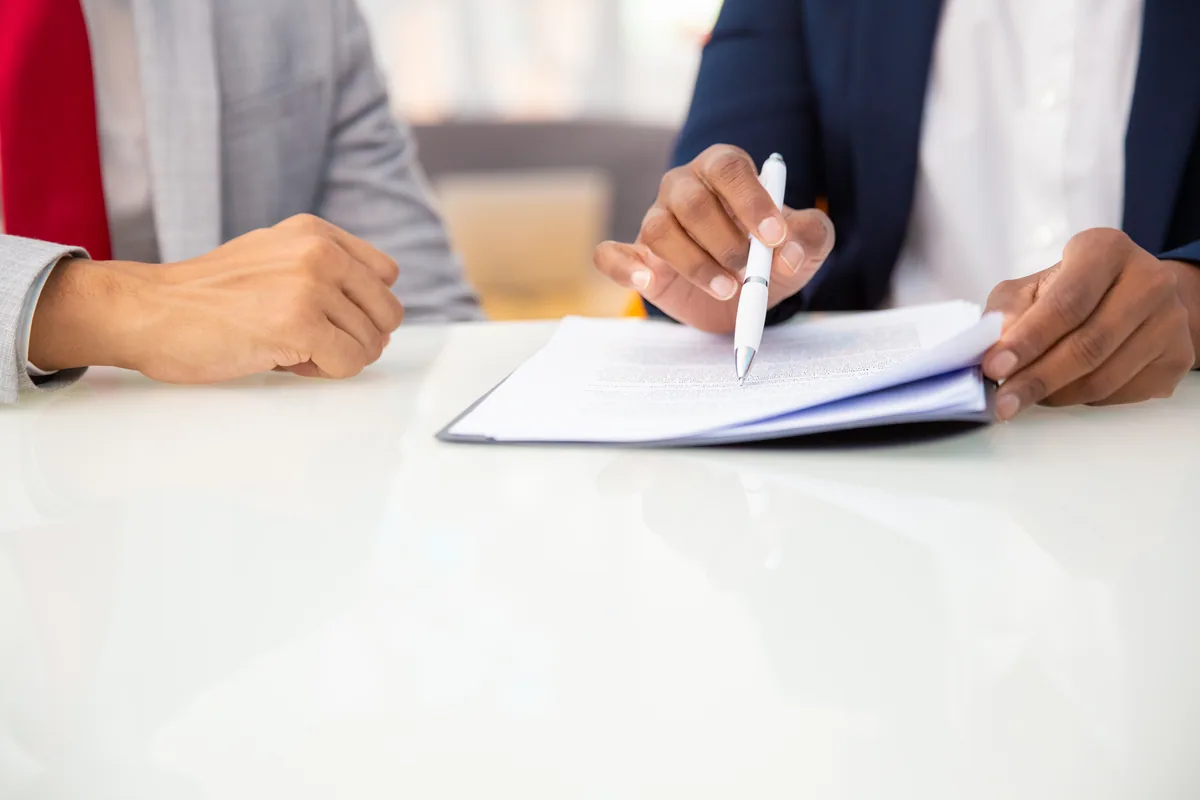 Checking a short-term contract against the Social Insurance rules for foreign employees in Vietnam